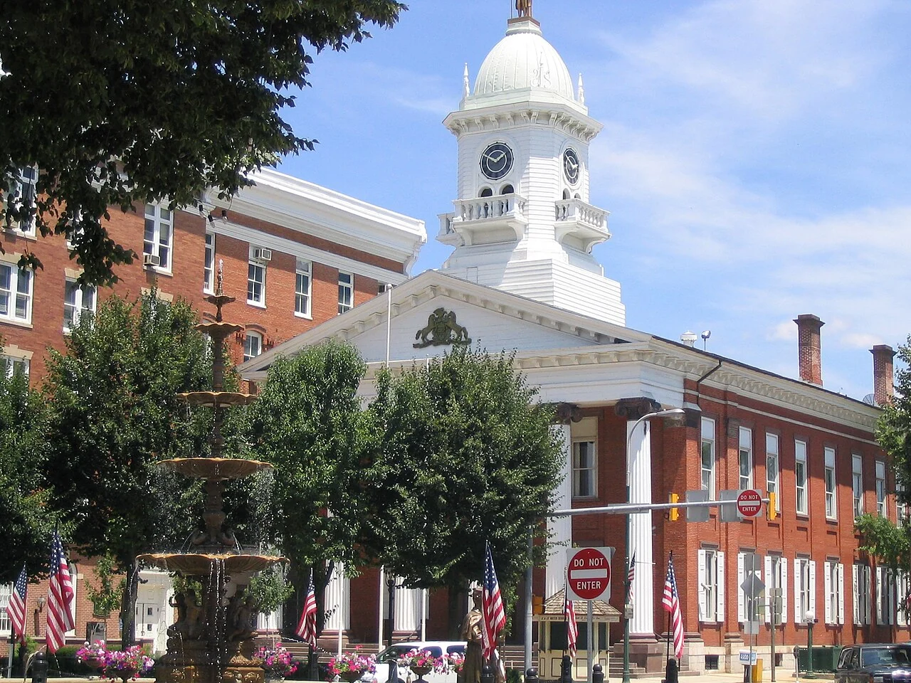 The historic Franklin County Courthouse and fountain at Memorial Square in Chambersburg.